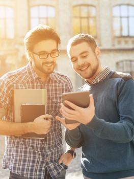 Est qui quo eum sunt nihil rerum.